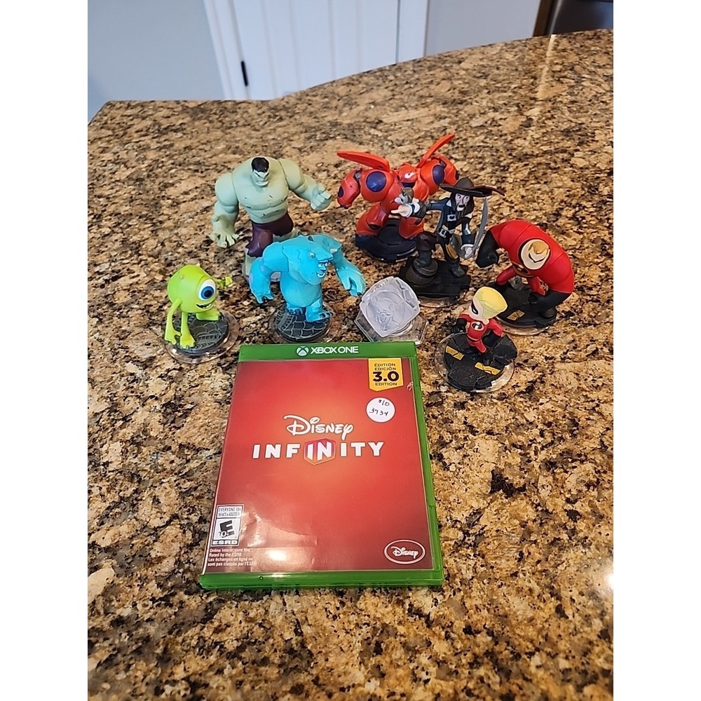 Disney‎ Infinity Lot With Xbox One 3.0 game